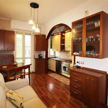 Mice Ottima Soluzione Per Il Centro E La Svizzera Apartment Como Room photo