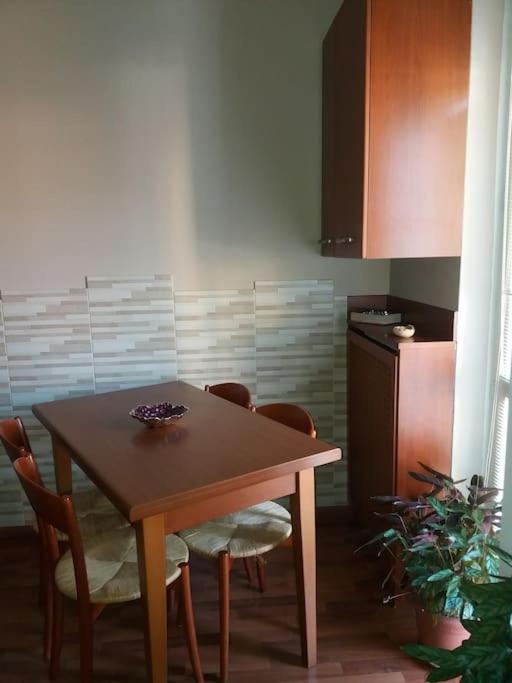 Mice Ottima Soluzione Per Il Centro E La Svizzera Apartment Como Exterior photo